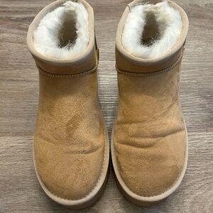 Women's Tan Winter Boots